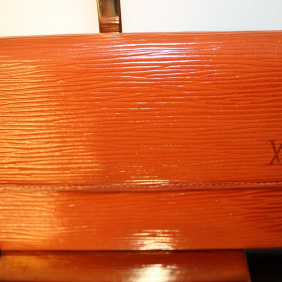 💕Louis Vuitton Vintage Long Epi Leather Wallet Authentic - Picture 2 of 16